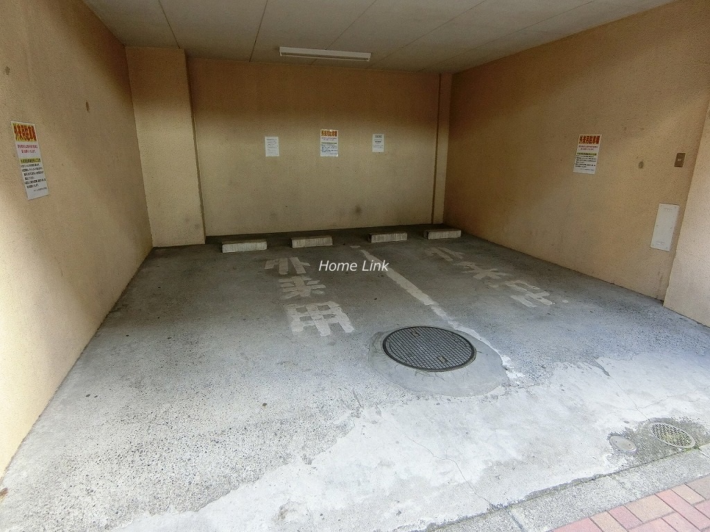 ライオンズマンション池袋要町第2　外来用駐車場